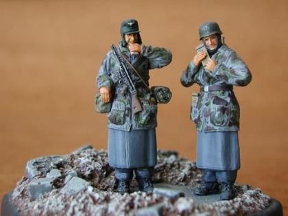 1:35 German Infantry Ardennes (2 fig.)