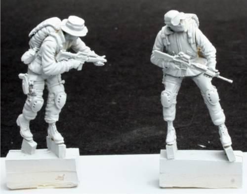 1:35 US NAVY Seals (2 fig.)