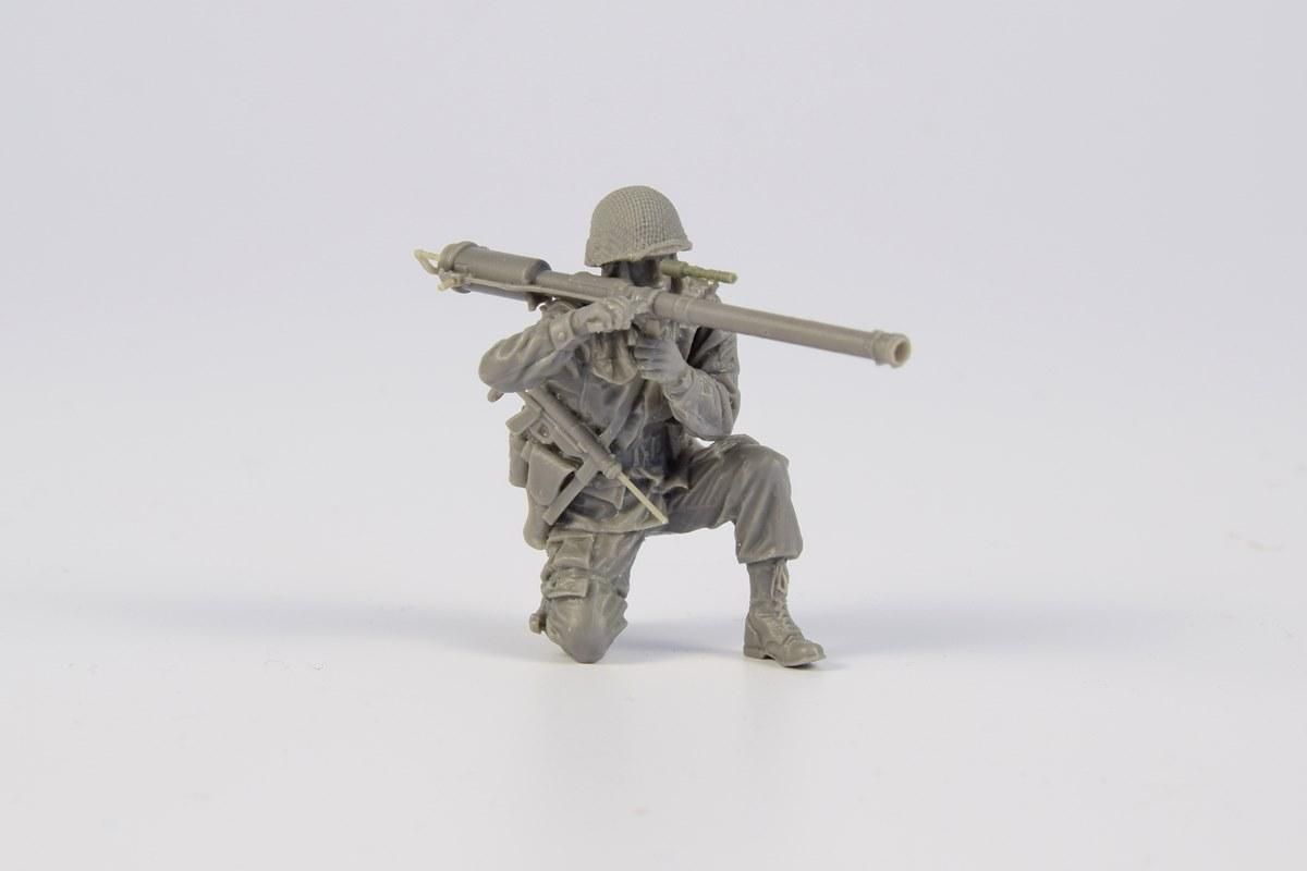 1:35 American soldier with M18 57mm Recoilless Rifle (Bazooka), late WWII / Korean war