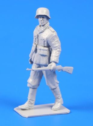 1:48 German WWII Soldier with mauser 98 Rifle