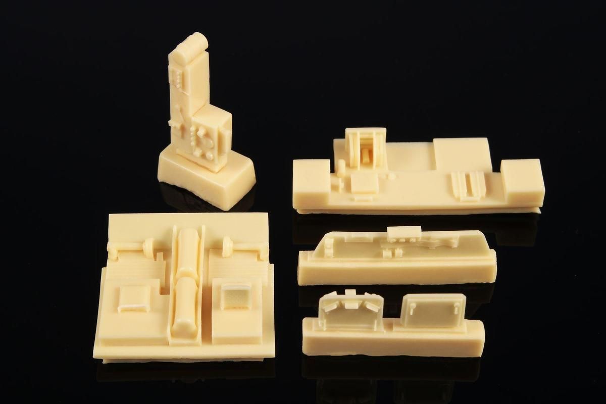 1:72 Ferdinand/Elephant drivers set for Trumpeter