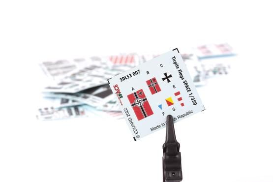 1:350 Tirpitz flags SPACE