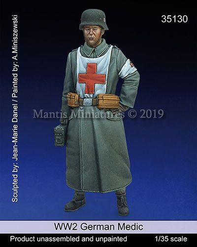 1:35 WW2 German Medic