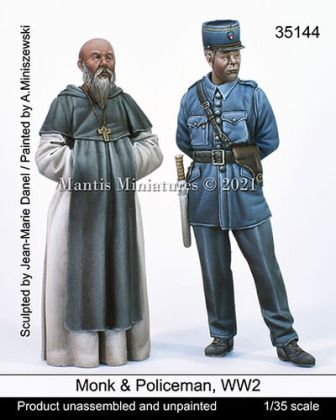1:35 Monk & Policeman (WW2 era)