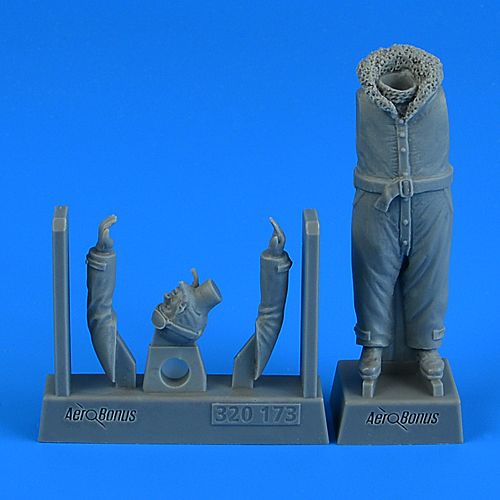 1:32 German or Austro-Hungarian WWI Pilot