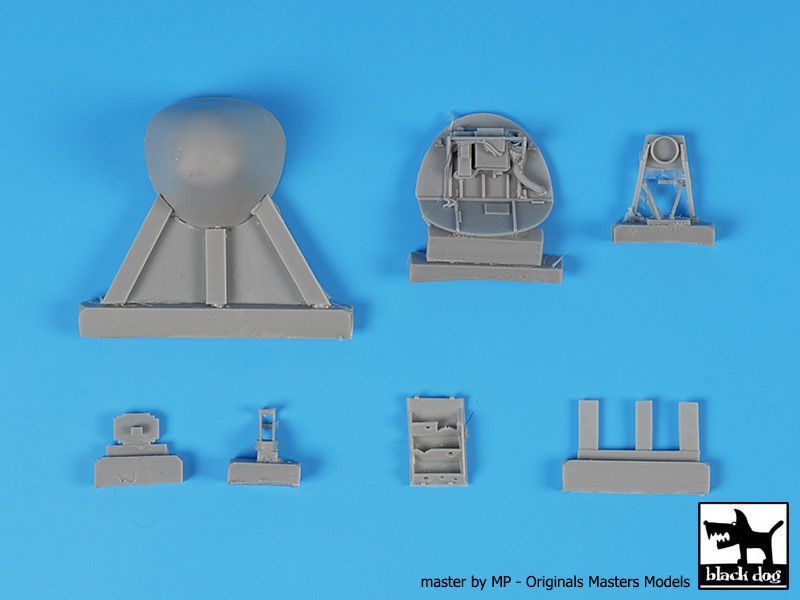 1:72 C-130H Hercules radar+front door