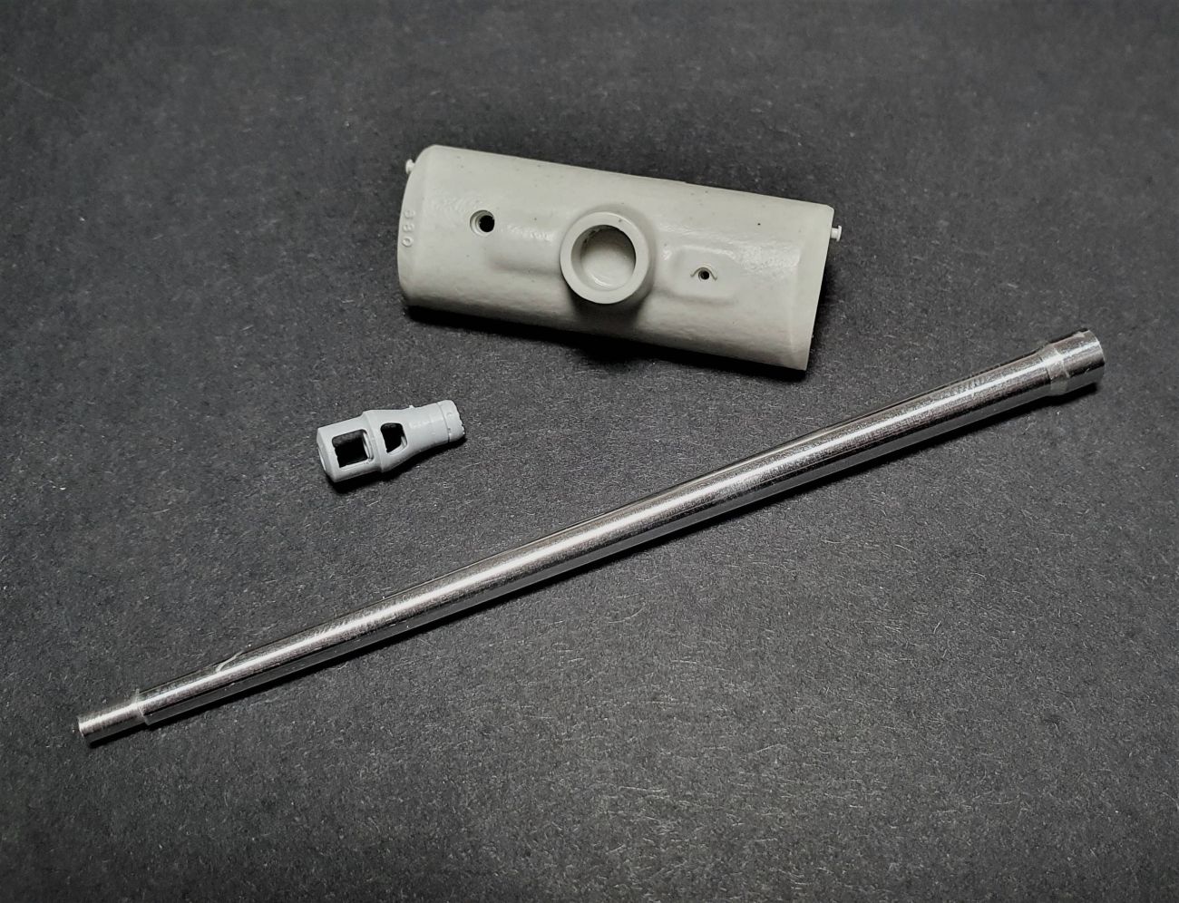 1:35 Pz.Kpfw V “Panther” ausf. A/G strengthened mantlet with KwK42 Gun