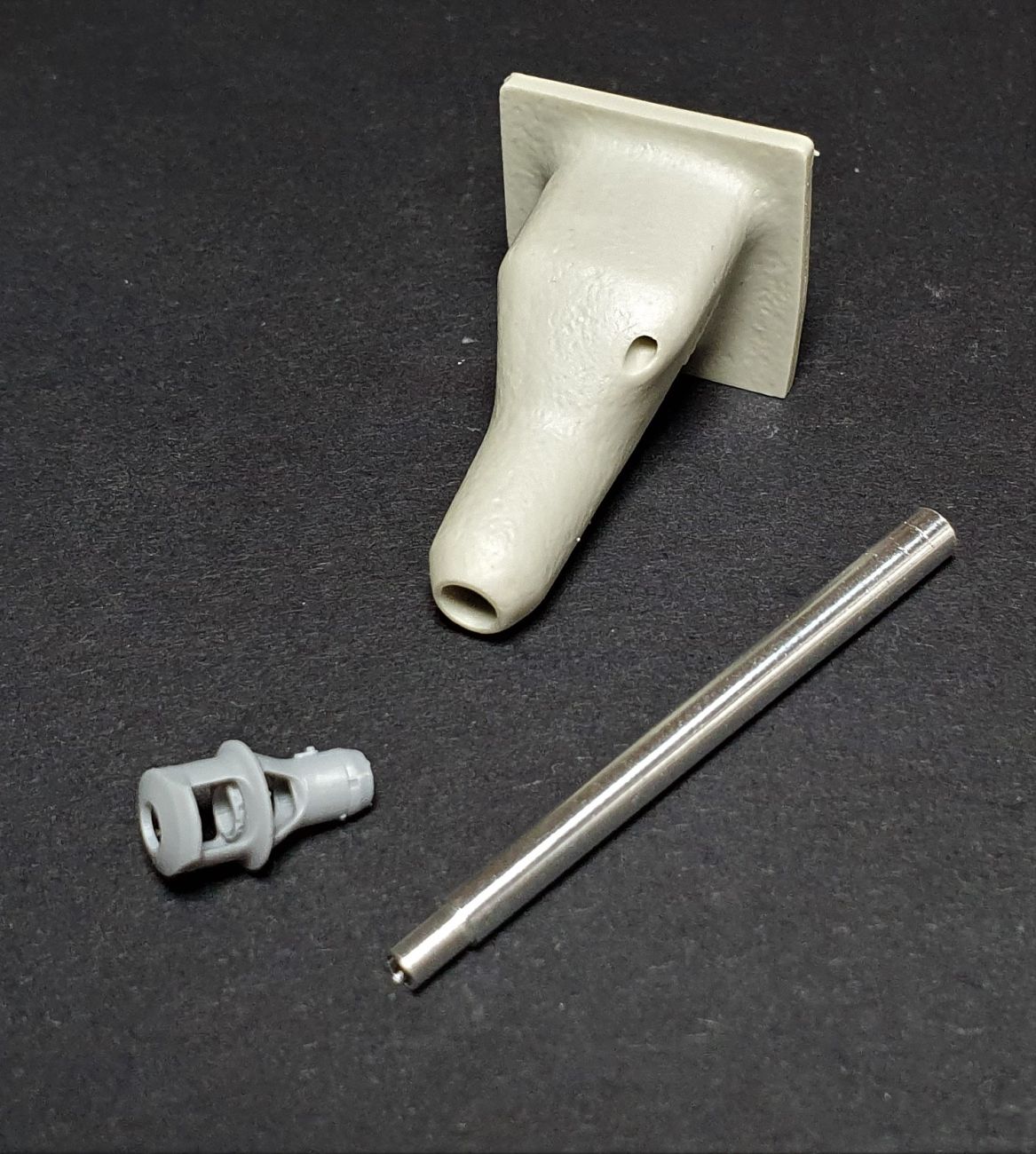 1:35 StuG III ausf. G Topfblende MG mantlet with KwK40 gun (mid muzzle brake)