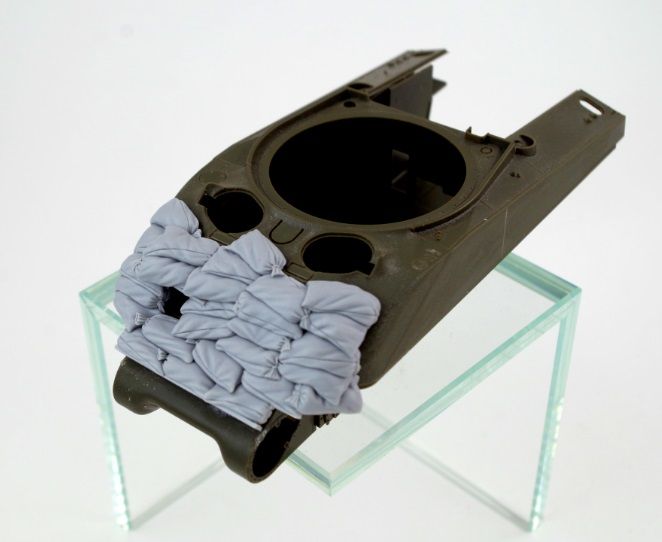 1:35 Sandbags armor for M4 “Sherman Composite”