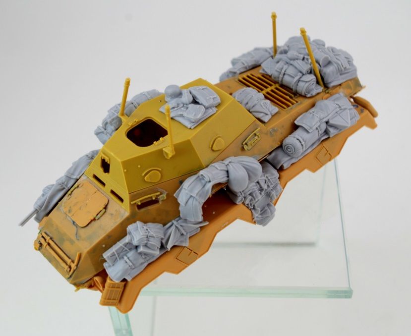1:35 Sd.Kfz 231/263 stowage set