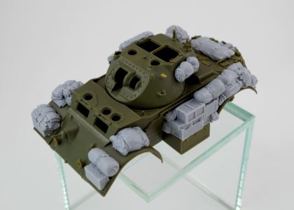 1:35 “Staghound” AC stowage set