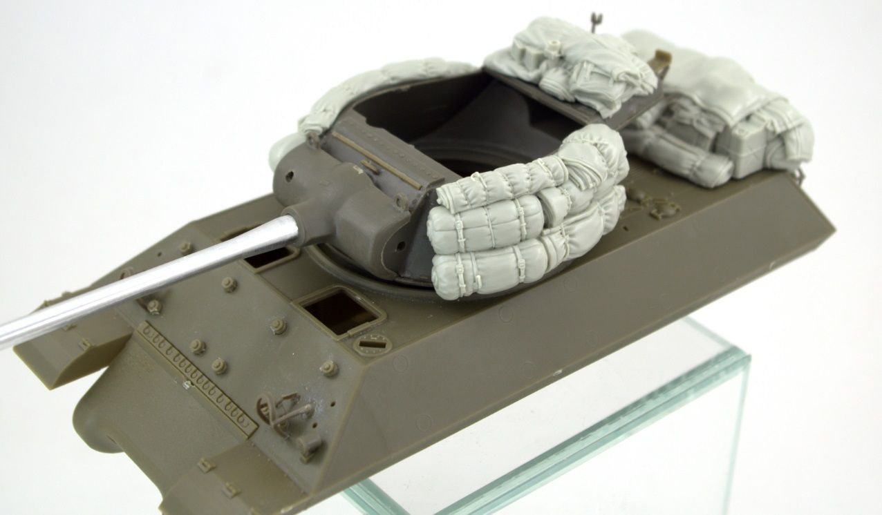1:35 M36 “Jackson” stowage set
