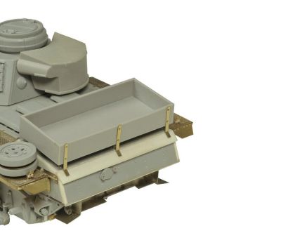 1:35 WOODEN BOX FOR PZ. KPFW III L-N, TYPE 6, WITH WOOD TEXTURE AND PE BRACKET