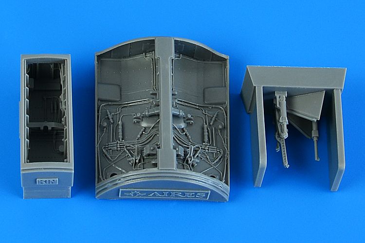 1:48 Lockheed TF-104 Startfighter wheel bay