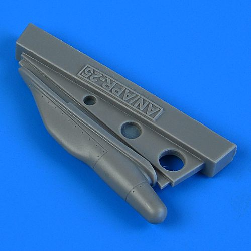 1:48 McDonnell F-4B Phantom II chin pod AN/APR-25 system