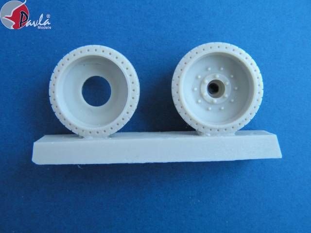 1:35 Wheels for T-34 (pressed)