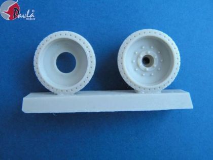 1:35 Wheels for T-34 (pressed)