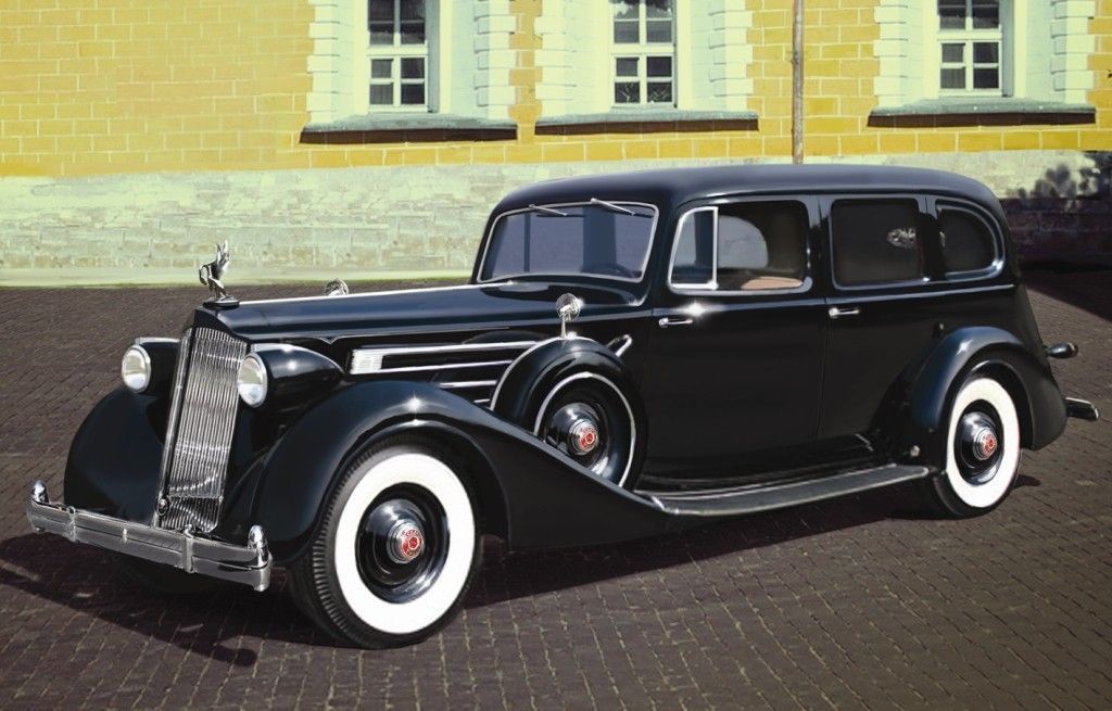 1:35 Packard Twelve (1936)