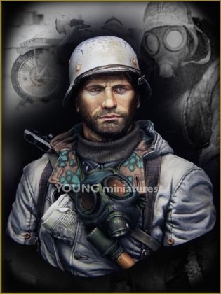 1:10 German Motorcyclist East Front WWII