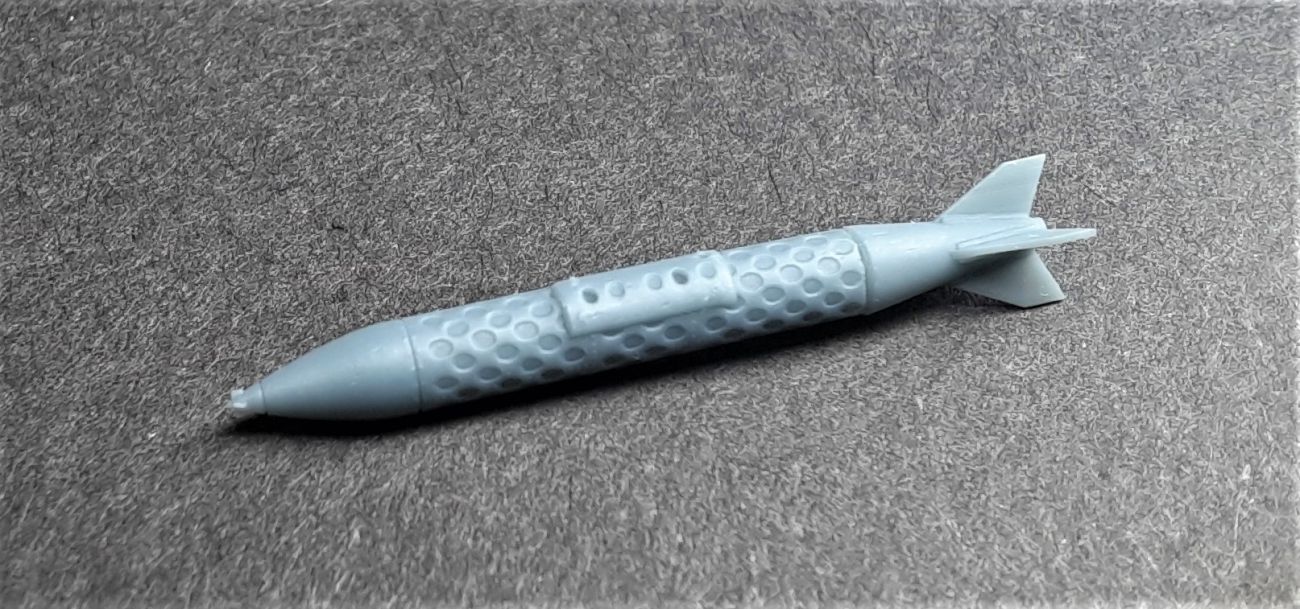 1:144 BLG-66 belouga cluster bomb 4X