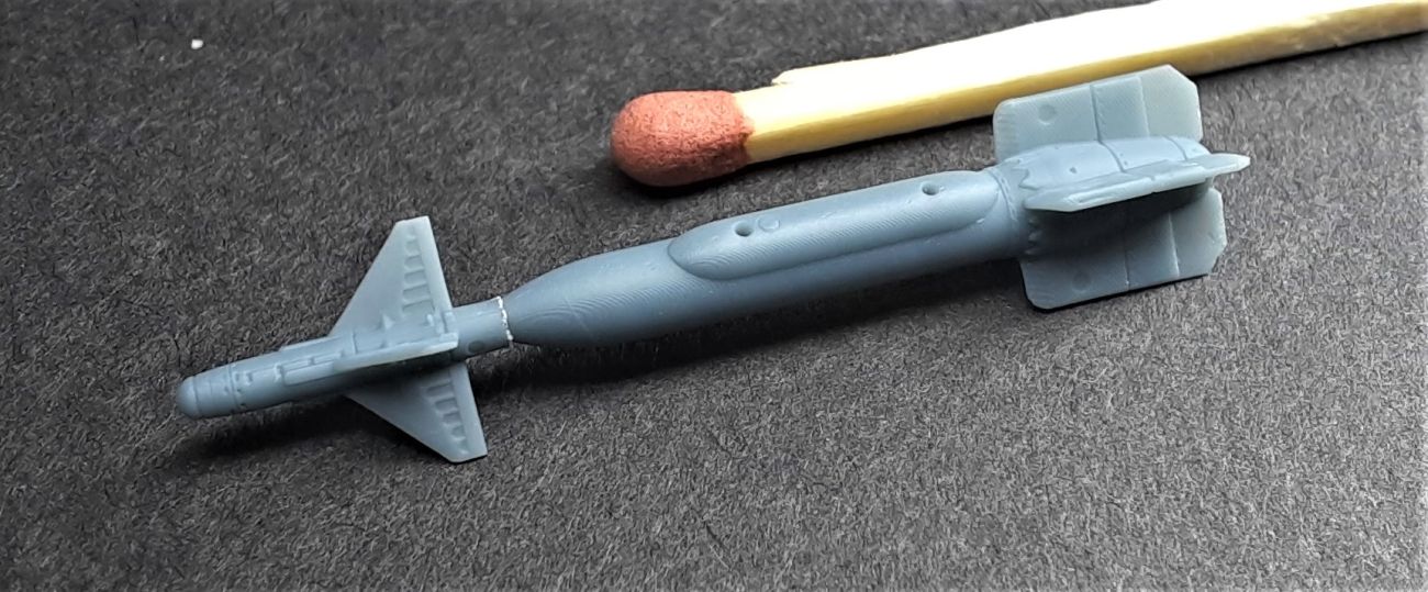 1:144 GBU-24 A/B guided bomb 2X