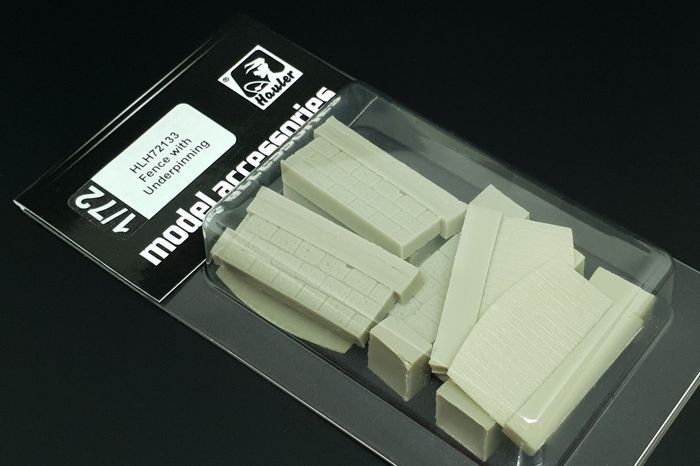 1:72 Fence with underpinning