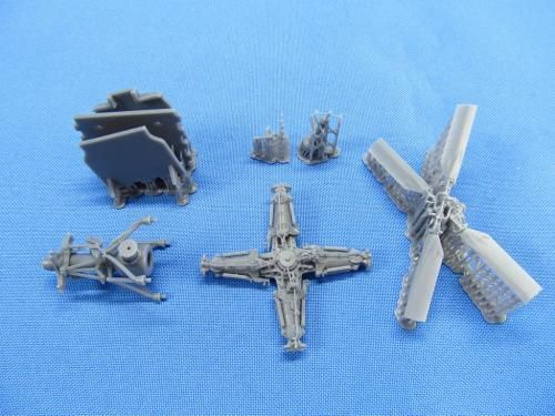 1:48 Boeing/Hughes AH-64 Apache. Main & Tail rotors