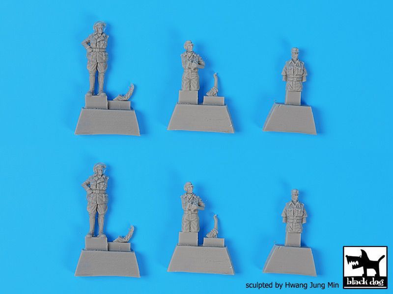 1:72 German tank crew Africa