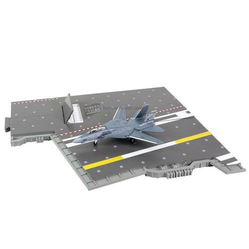 1:200 CVN-65 Deck, Section #D Deck + F-14A VF-32 “The Swordsmen”