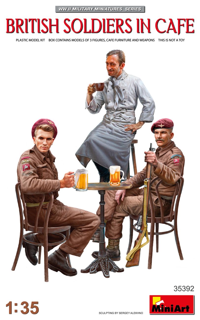1:35 BRITISH SOLDIERS IN CAFE