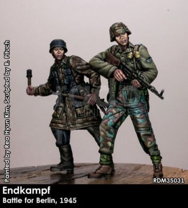 1:35 Endkampf, Berlin 1945 (two figures)