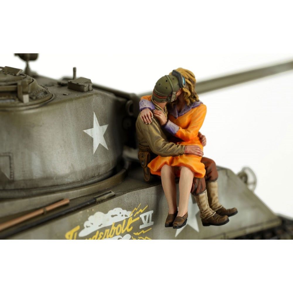 1:35 The Victory Kiss Resin