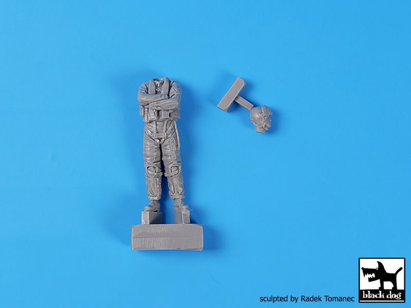 1:32 US Navy fighter pilot modern N°1