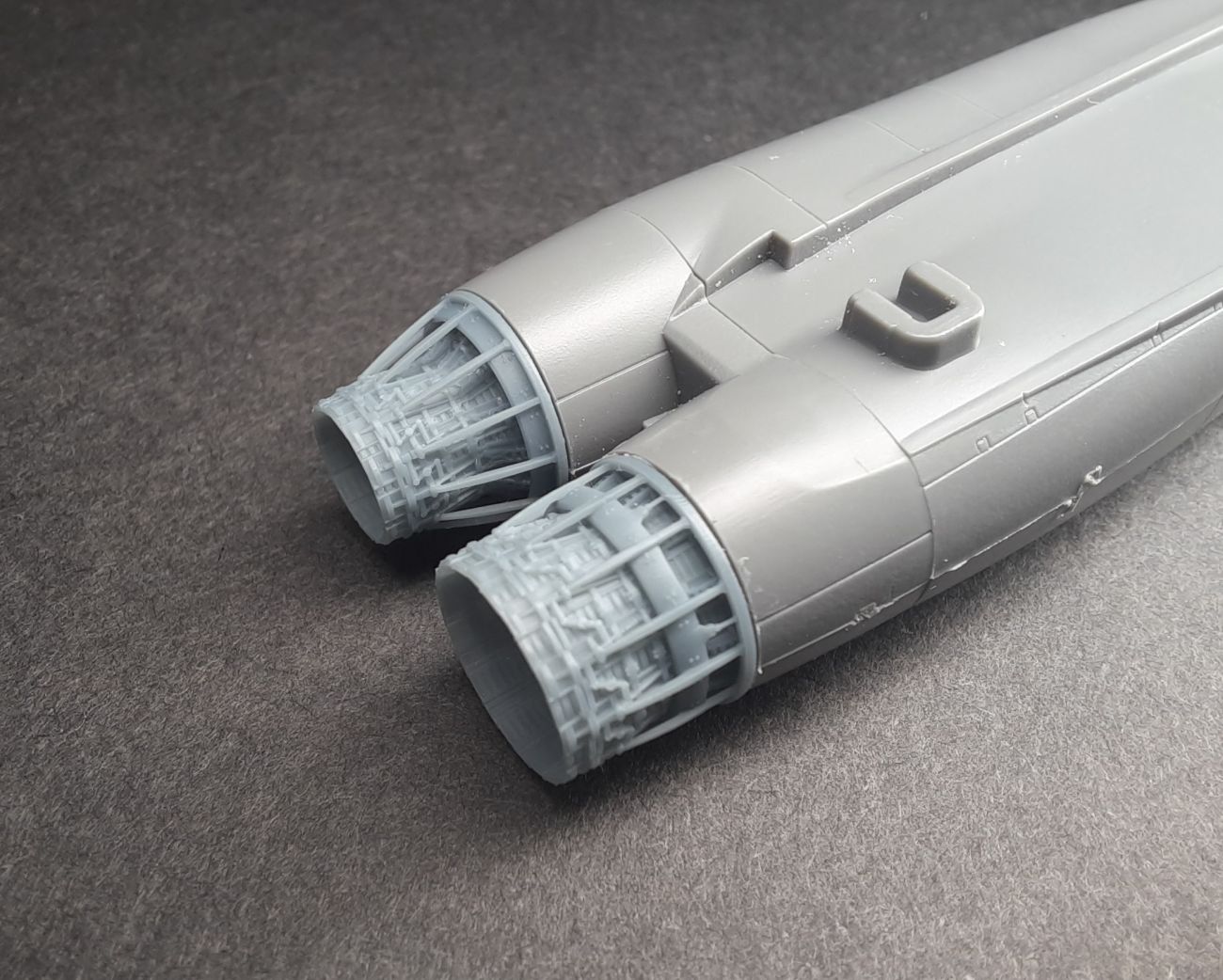 1:144 B-1b LANCER EXHAUST mix Open/Close exhaust