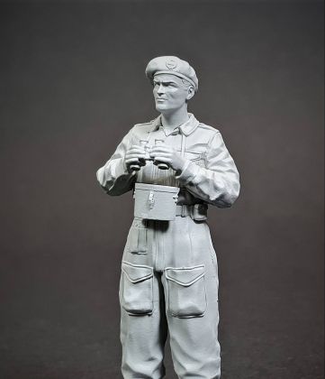 1:35 British Sherman tank commander