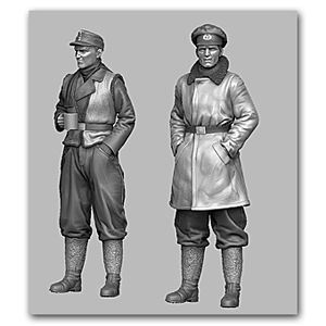1:35 German tank officers in winter coat set