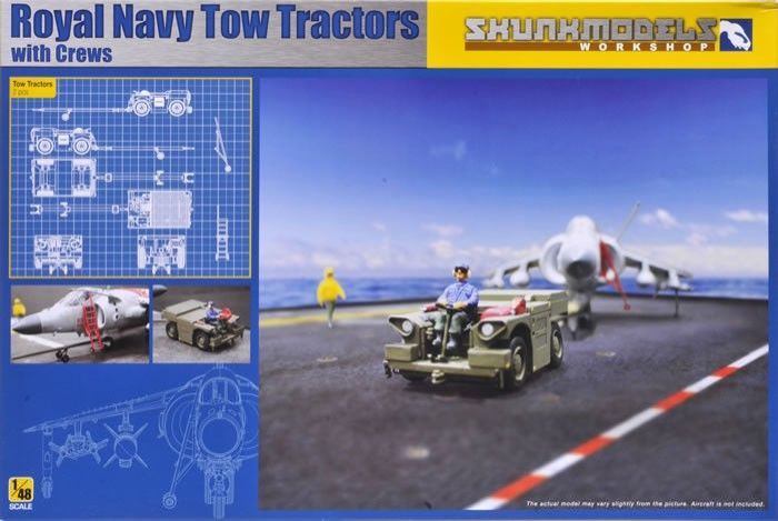 1:48 Royal Navy Tow Tractors with Crew