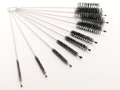 Complete cleaning brushes set