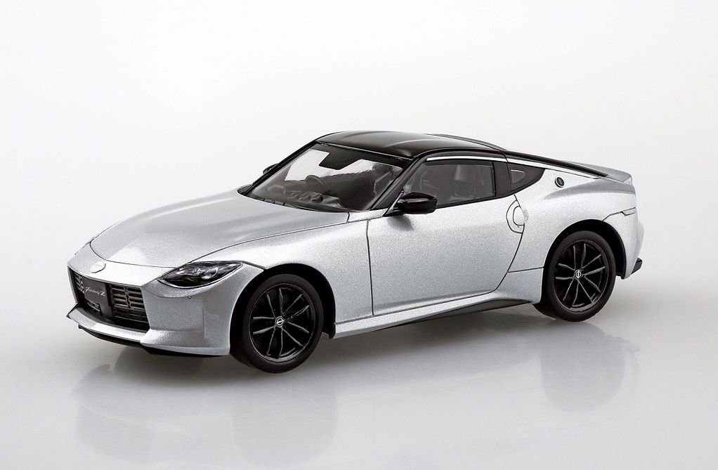 1:32 The Snap Kit Nissan RZ34 Fairlady Z / Brilliant Silver