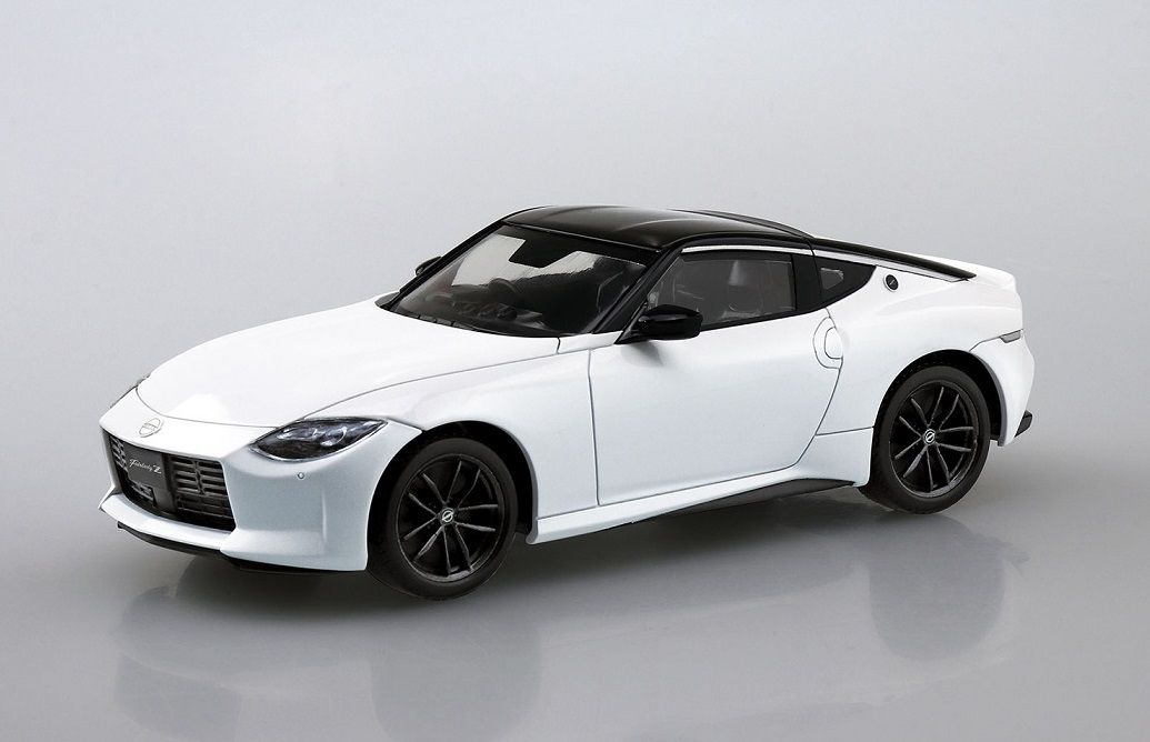 1:32 The Snap Kit Nissan RZ34 Fairlady Z / Prism White