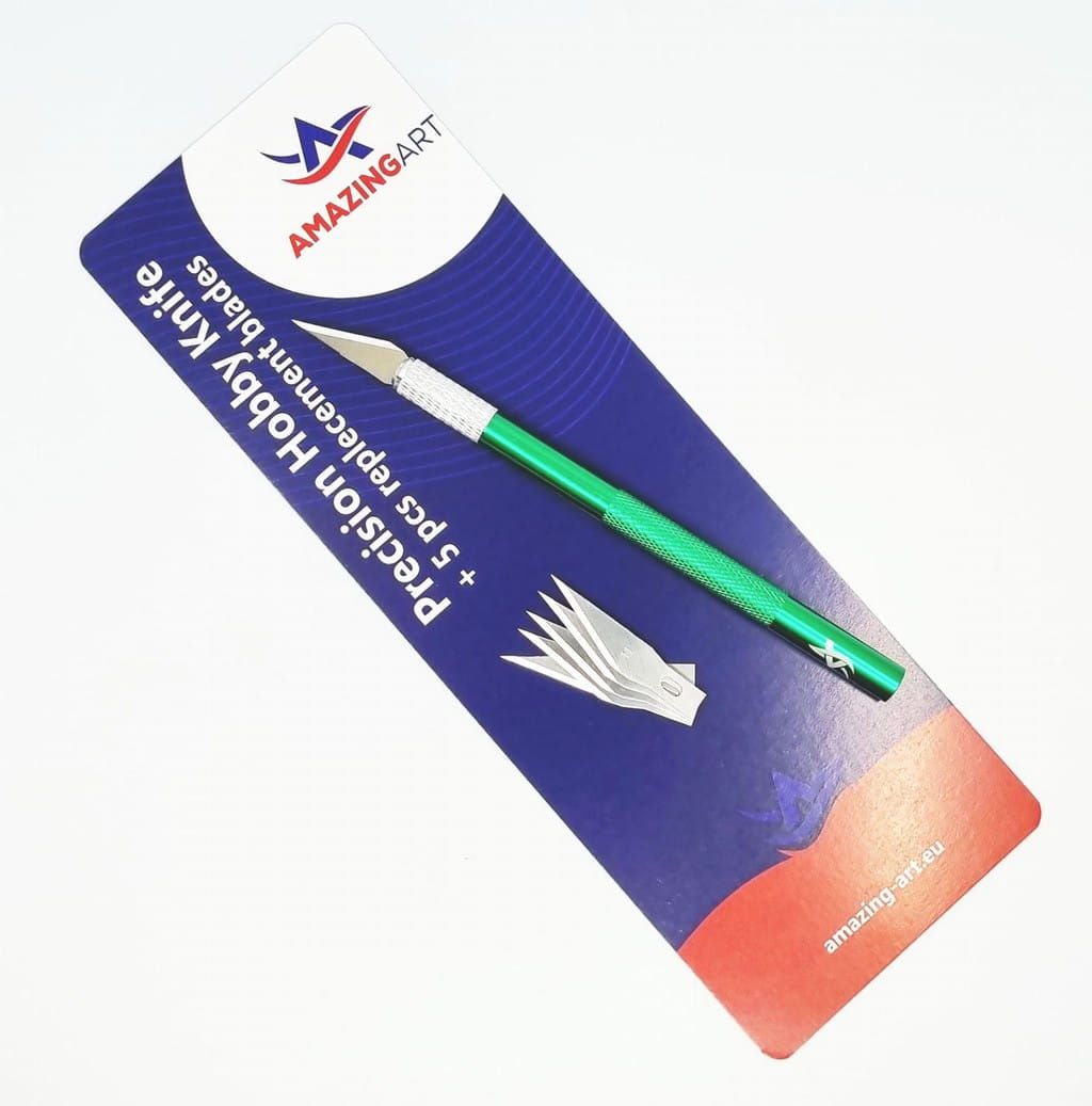 Modeling scalpel green + 5 blades