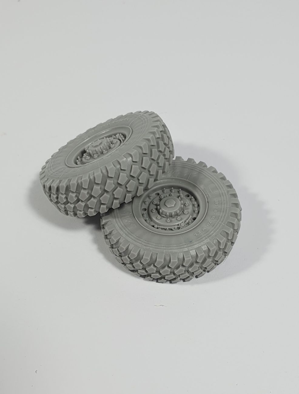 1:35 ASV M1117 “Guardian” Road wheels