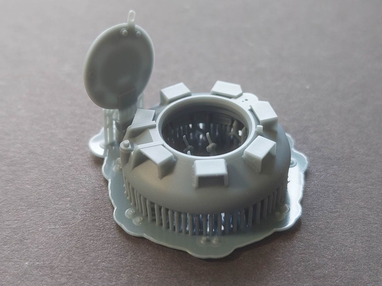 1:35 “Panther” F Commander cupola