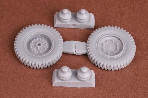 1:35 Sd.Kfz. 11/251 Front Wheel Set (Regular Pattern - Sagged)