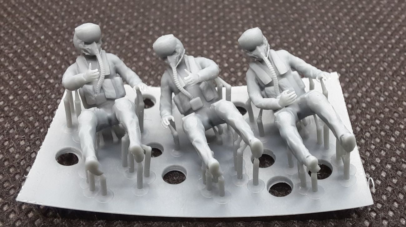 1:72 Pilots with JHMSC helmet MBU-14 mask