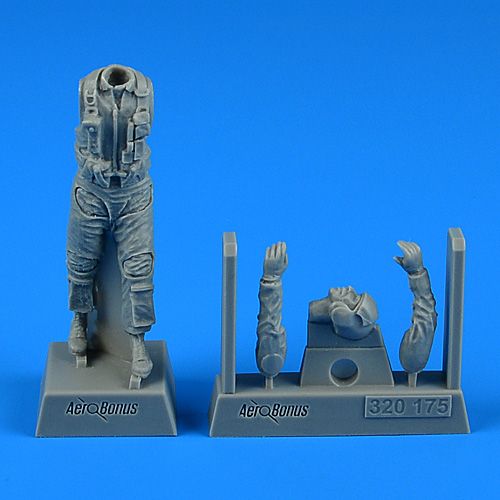 1:32 USAF Modern Combat Pilot