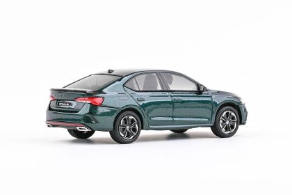 1:43 Škoda Octavia IV RS (2020) - Zelená Highland Metalíza