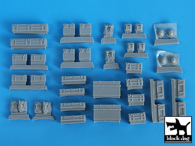 1:35 British equipment accessories set