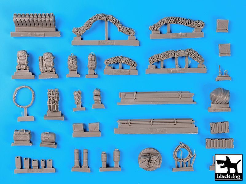 1:35 LAV-R accessories set