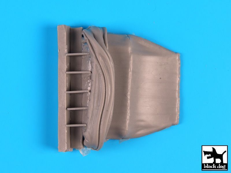 1:35 BTR 40 rolled canvas accessories set